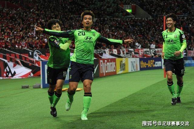 布克34分太阳力克爵士 康宁汉姆三双活塞擒龙