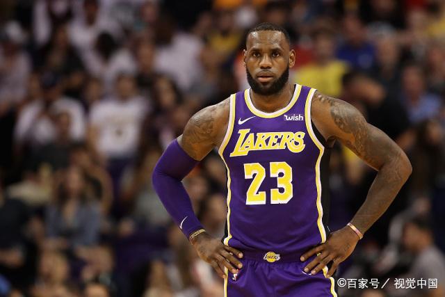 新赛季西甲前瞻：巴萨皇马争锋 中游球队混战